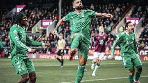 في الدقيقية الأخير من الوقت بدل الضائع محمد صلاح يحقق الفوز عل بيرنلي بهدف مقابل لاشيء