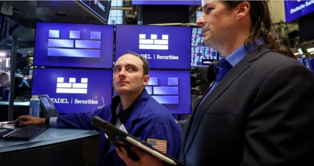 Stocks set to finish week higher after key central bank decisions