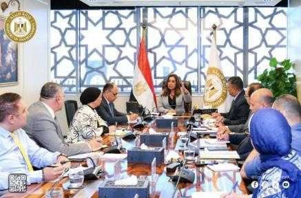 منال عوض توجه بتطوير منظومة إدارة المحميات وتشديد الرقابة على الأنشطة بداخلها