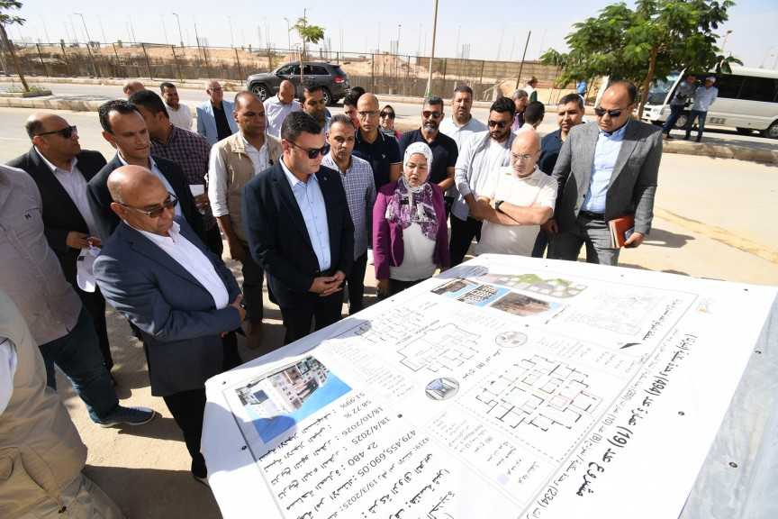 وزير الإسكان يتفقد أعمال تنفيذ وحدات ”ديارنا” بمدينة أكتوبر الجديدة