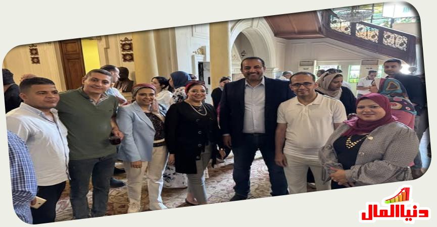 شبانة خلال تضامنه مع المعتصمين في جريدة الوفد 