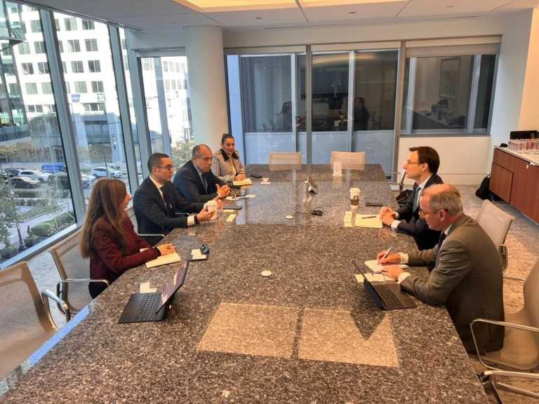 وزير الاستثمار والتجارة الخارجية يبحث مع شركة “Visa” العالمية التعاون في دعم التحول الرقمي ومنظومة المدفوعات الإلكترونية في مصر
