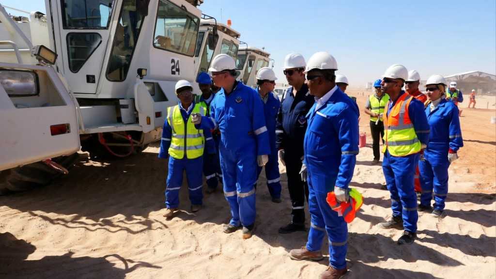 وزير البترول والثروة المعدنية يتابع ميدانيًا انطلاق المسح السيزمي غرب أسيوط