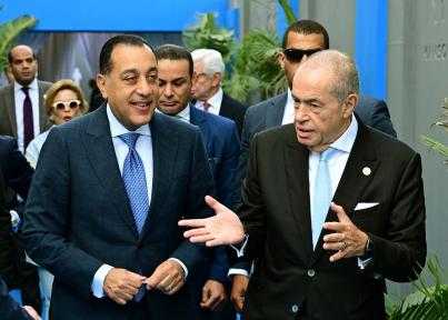 رئيس الوزراء يقوم بجولة يتفقد مصنع المنصور لتصنيع فلاتر المركبات والفلاتر الصناعية