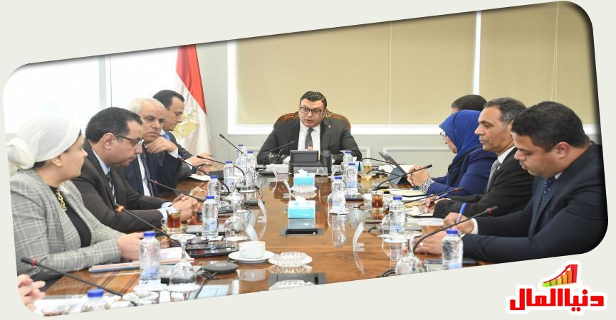 اجتماع وزير الإسكان 