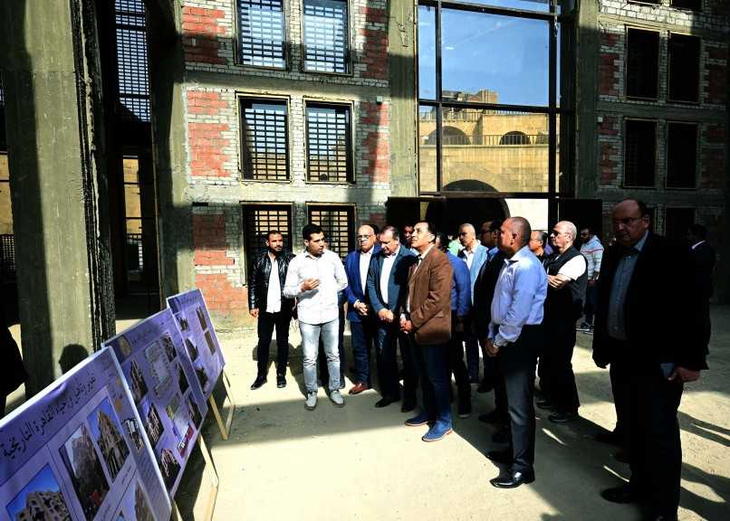 رئيس الوزراء يتفقد منطقة مسجد الحاكم بأمر الله ومشروعي بوتيك أوتيل ”الشوربجي و  الأرناؤوطي”