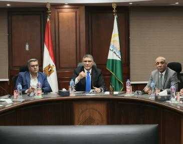 محافظ الجيزة بنزل الشارع ليلا بسياراتى الخاصة ولا اترك مشكلة دون حل والمواطن شريك أساسى فى التنمية