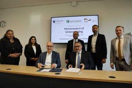 بنك التعمير والإسكان يوقع مذكرة تفاهم مع مدرسة فرانكفورت لتعزيز ريادته  في التمويل الأخضر والمستدام