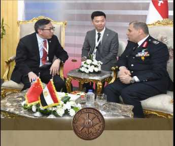 لقاءات ثنائية لقادة الأفرع الرئيسية للقوات المسلحة على هامش فعاليات اليوم الأول للمعرض الدولى الرابع للصناعات الدفاعية ” إيديكس 2025 ” ...