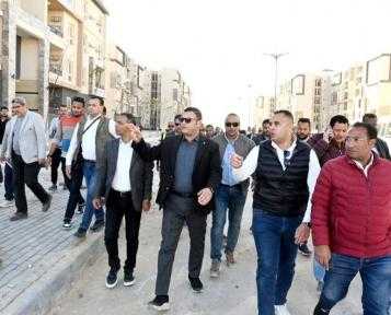 وزير الإسكان يتفقد مشروع ”سكن لكل المصريين” والمدينة التراثية بالعلمين الجديدة