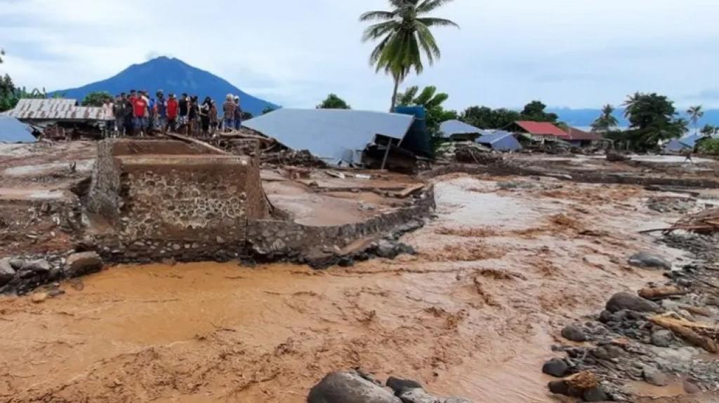 علماء طقس: الفيضانات الشديدة في آسيا تتفاقم بفعل التغير المناخي