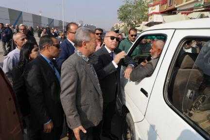 محافظ القاهرة يقود حملة بنفسه لضبط المخالفين... محافظ القاهرة يقود حملة بنفسه لضبط المخالفين على الطريق الدائرى