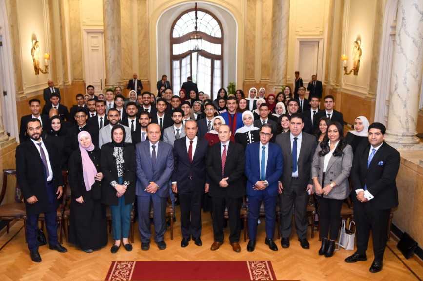 وزير الخارجية يستقبل طلبة كلية السياسة والاقتصاد بجامعة بني سويف