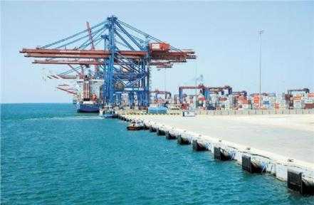 محمد العرجاوي: الدولة تُسرّع إصلاحات الجمارك وتخفض زمن الإفراج إلى 5 أيام فقط