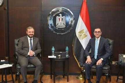 وزير الاستثمار والتجارة الخارجية يستقبل وزير الاقتصاد بجمهورية أرمينيا لبحث سبل تعزيز العلاقات الاقتصادية بين البلدين