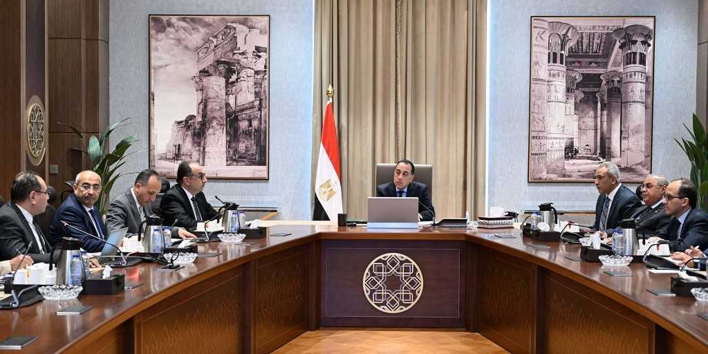 رئيس الوزراء يتابع الموقف التنفيذي لمشروعات الطاقة المتجددة