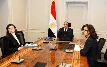 وزير الخارجية مع الجالية المصرية في كمبوديا وسنغافورا وتايلاند