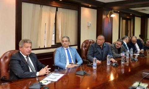 رئيس الأعلى للإعلام يشارك في مناقشة التوصيات النهائية للجنة التحول الرقمي والذكاء الاصطناعي