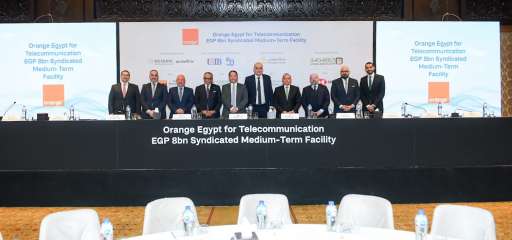 البنك التجاري الدولي (CIB) يقود تحالفًا مصرفيًا يضم ثمانية بنوك لمنح تمويل مشترك بقيمة 8 مليارات جنيه مصري لصالح شركة أورانج مصر للاتصالات.