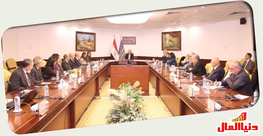 وزير الاتصالات والتكنولوجيا 