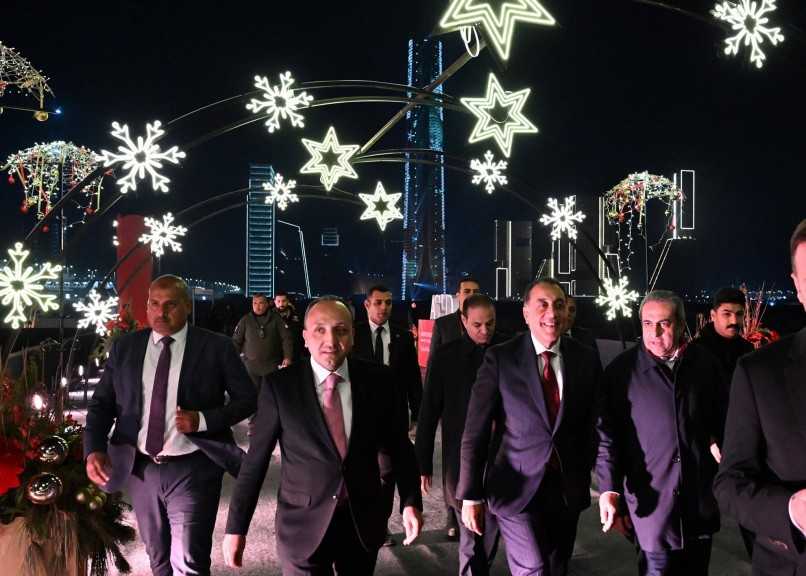 رئيس الوزراء يشارك المحتفلين بالعام الجديد في احتفالية شركة العاصمة الجديدة