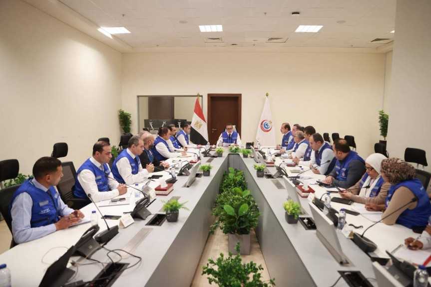 وزير الصحة يترأس غرفة الأزمات والطوارئ لمتابعة تنفيذ خطة التأمين الطبي لاحتفالات رأس السنة وأعياد الميلاد المجيد