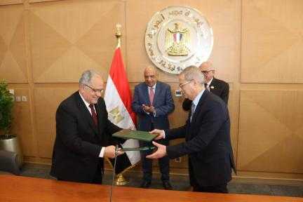 القابضة لكهرباء مصر والهيئة العربية يؤسسان شركة متخصصة في أعمال التشغيل والصيانة لأنظمة الطاقة الشمسية على أسطح المباني