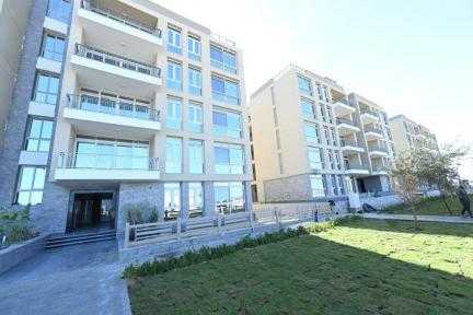 شريف الشربيني  يتفقد مشروع ”مارينا ٨” وتطوير مدخل مارينا 5