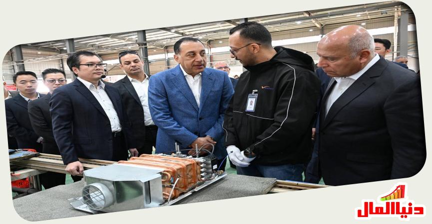 رئيس الوزراء ووزير الصناعة 