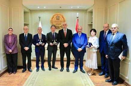 وزير التربية والتعليم يبحث مع وفد البرلمان الياباني... وزير التربية والتعليم يبحث مع وفد البرلمان الياباني وسفير اليابان سبل مواصلة تعزيز التعاون المشترك في مجال التعليم قبل الجامعي