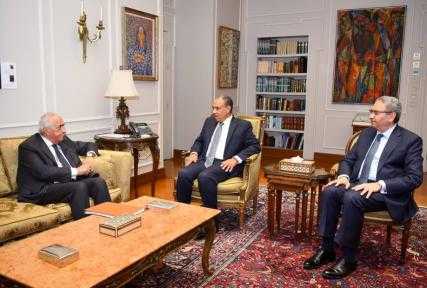 وزير الخارجية يستقبل مسئولي غرفة التجارة الأمريكية في القاهرة