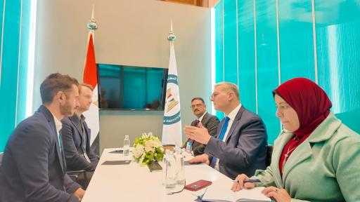 وزير البترول يبحث مع ”باريك جولد” برنامج عملها... وزير البترول يبحث مع ”باريك جولد” برنامج عملها لاستكشاف الذهب في مصر الفترة المقبلة