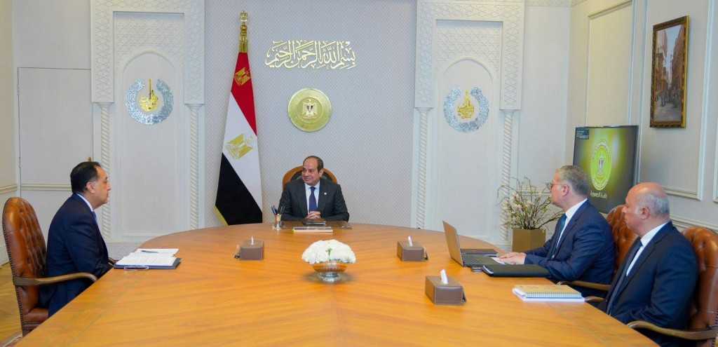 السيسي يستعرض عددٍ من ملفات عمل وزارة البترول والثروة المعدنية