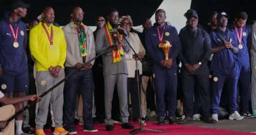 مكافأت مالية وأراضي ساحلية لنجوم منتخب السنغال من الرئيس الدولة