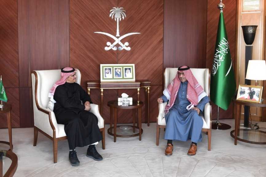 وفداً من مركز الملك سلمان للإغاثة يبحث مع سفير المملكة بالقاهرة سبل تقديم المساعدات لأهل غزة