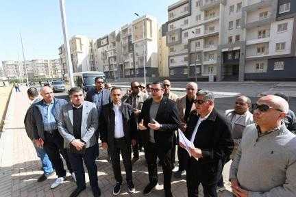 وزير الإسكان يتفقد مستشفى مدينة حدائق أكتوبر و «سكن لكل المصريين» «وديارنا» للإسكان المتوسط