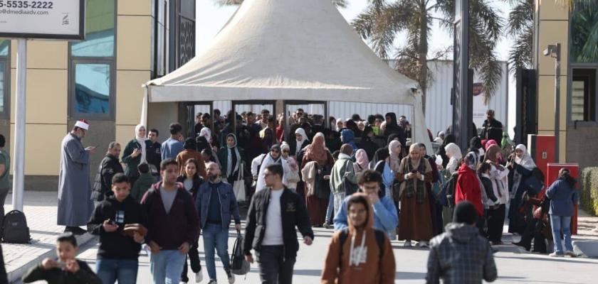 قبل يومين من ختام فعالياته… معرض القاهرة الدولي للكتاب يستقبل نحو 5.5 مليون زائر منذ فتح أبوابه للجمهور