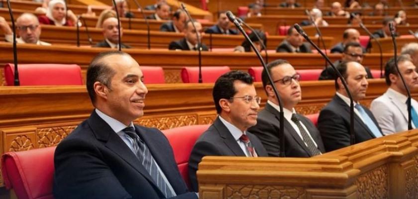 المستشار محمود فوزي  :القانون لا يعتدي على حق النقابة في شيء.. والانضمام للنقابات المهنية حق لكل من تتوافر فيه الشروط.