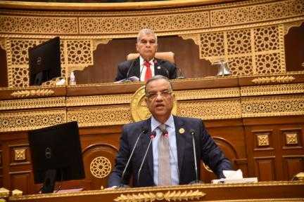 مُسلم .. يطالب الحكومة بخطة عاجلة لحماية الأطفال من «الفوضى الرقمية»