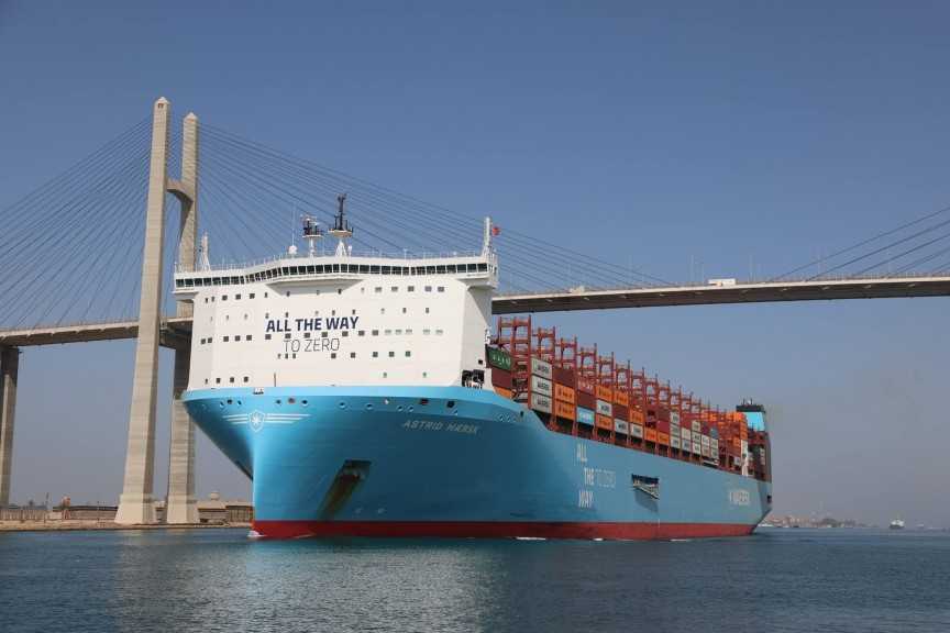 قناة السويس تشهد عبور سفينة الحاويات ASTRID MAERSK