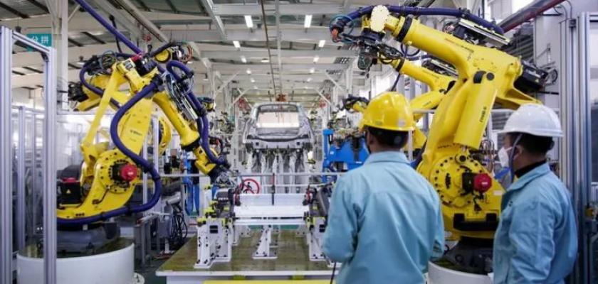 انخفاض مبيعات السيارات في الصين 19.5% لشهر الثالث على التوالي