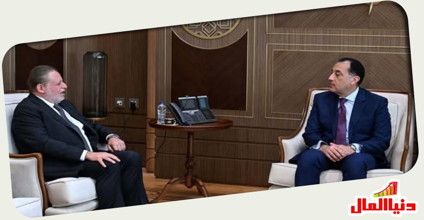 رئيس الوزراء - محافظ البنك المركزي 