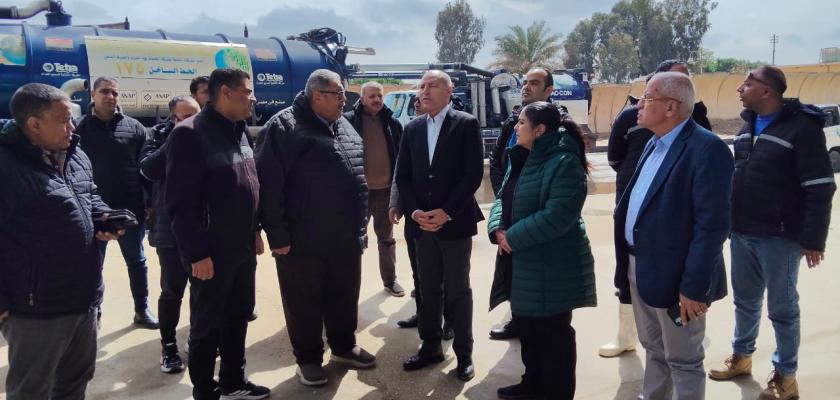 محافظ القاهرة يتفقد الأحياء بعد الأمطار الغزيرة