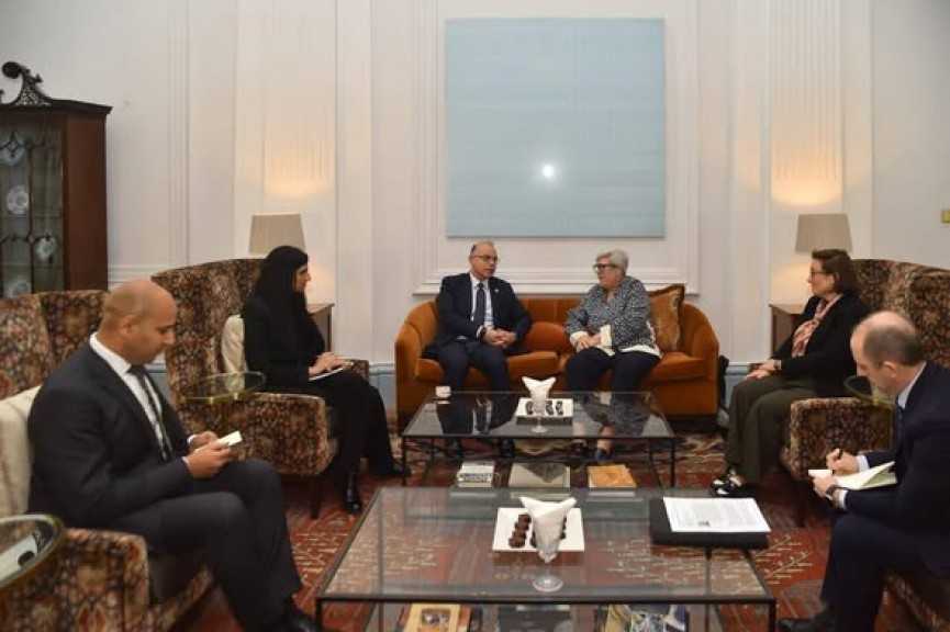 مصر واللملكة المتحدة تبحثان سبل التعاون الثنائي في مجالات الاستثمار المستدام والطاقة النظيفة،