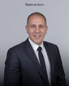 تاون رايترز تعلن تعيين محمد صلاح أمين رئيسًا تنفيذيًا وعضوًا بمجلس الإدارة ضمن استراتيجيتها للنمو والتوسع