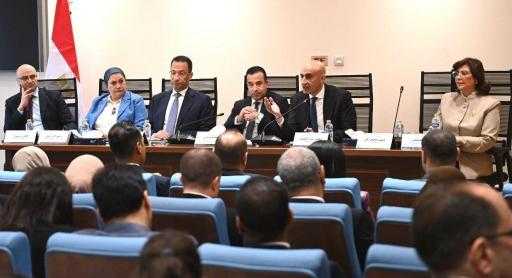 التربية والتعليم تدرس توفير باقات رقمية آمنة للطلاب... التربية والتعليم تدرس توفير باقات رقمية آمنة للطلاب دون سن 18 سنة وإصدار قانون لتنظيم استخدام وسائل التواصل الاجتماعي