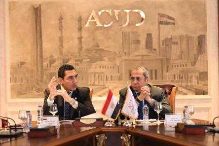 وزير الشباب والرياضة يلتقي رئيس مجلس إدارة شركة... وزير الشباب والرياضة يلتقي رئيس مجلس إدارة شركة العاصمة الإدارية لتكثيف أوجه التعاون المشترك