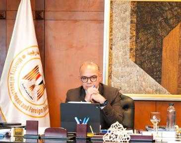 وزير الاستثمار والتجارة الخارجية يبحث مع وزير التجارة... وزير الاستثمار والتجارة الخارجية يبحث مع وزير التجارة البريطاني تعزيز التعاون الاقتصادي ودفع الاستثمارات المشتركة