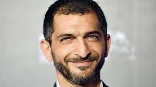 عمرو واكد : ترامب سيفقر دول الخليج من أجل مصالح شخصية والكارثة أنهم لا يبالون