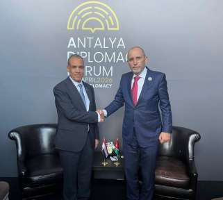 وزير الخارجية يلتقي بنظيره الأردني على هامش منتدى أنطاليا الدبلوماسي